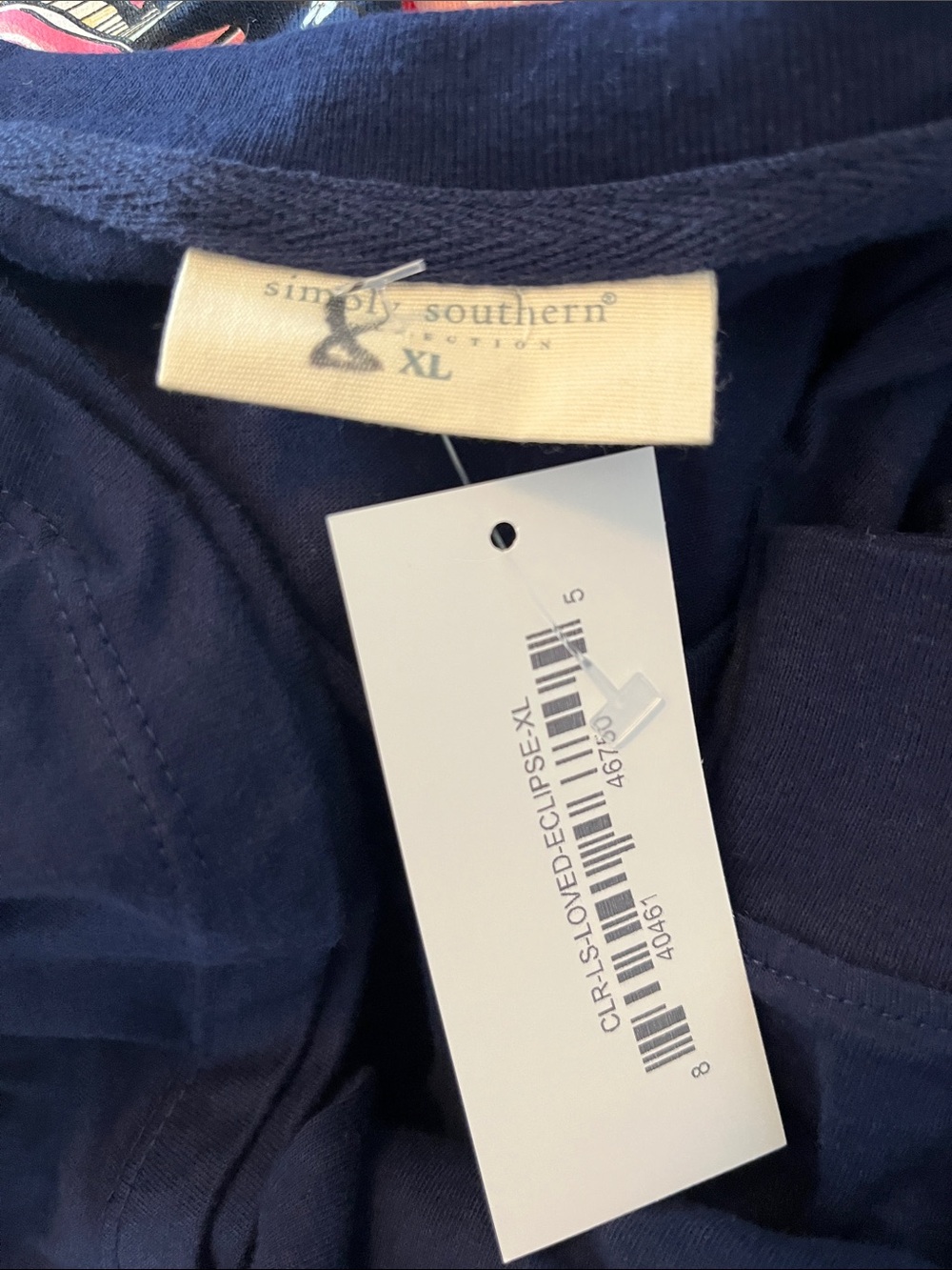 Simply Southern “You Are So Loved" Size XL - Picture 3 of 3